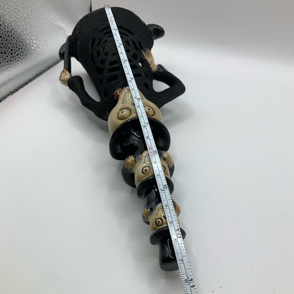 Yankee Candle Boney 2009 Uncle Vlad Stacked Heads Tea Light Holder - Picture 9 of 9